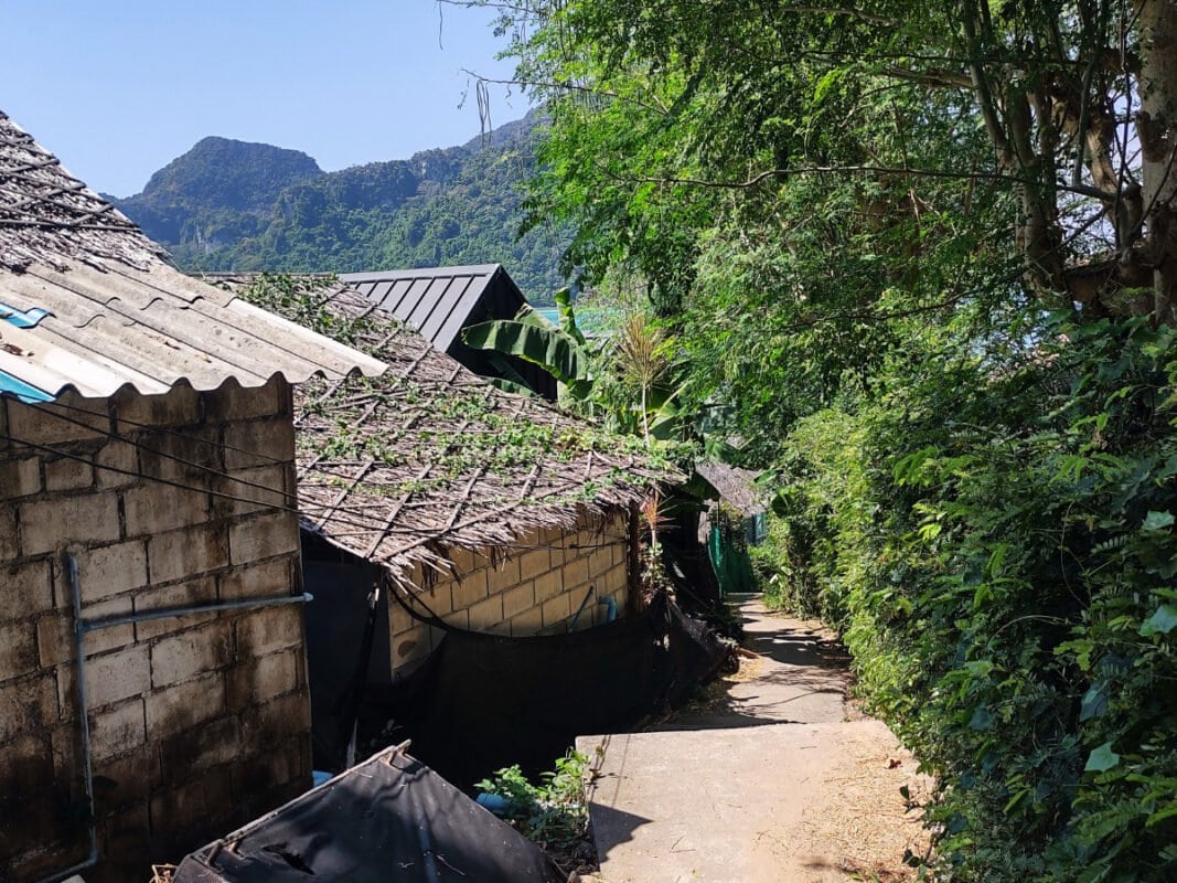Koh Phi Phi village path to LH BA Kao Bay
