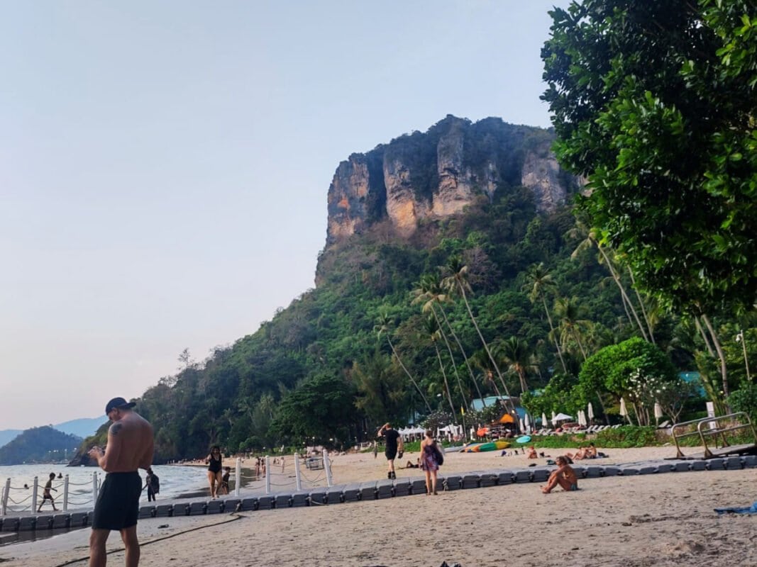 Cliffs and people on Ao Nang beach