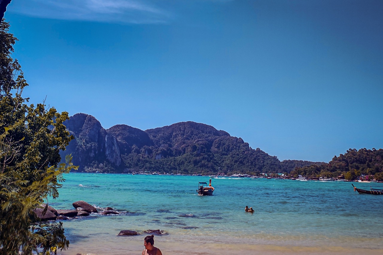 Snorkeling conditions at Long Beach Phi Phi with swimmers in shallow water