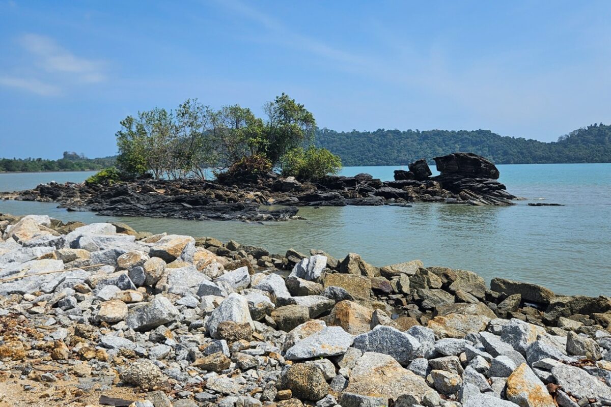 Rock formations along Teluk Berembang Geotrail Pulau Tuba