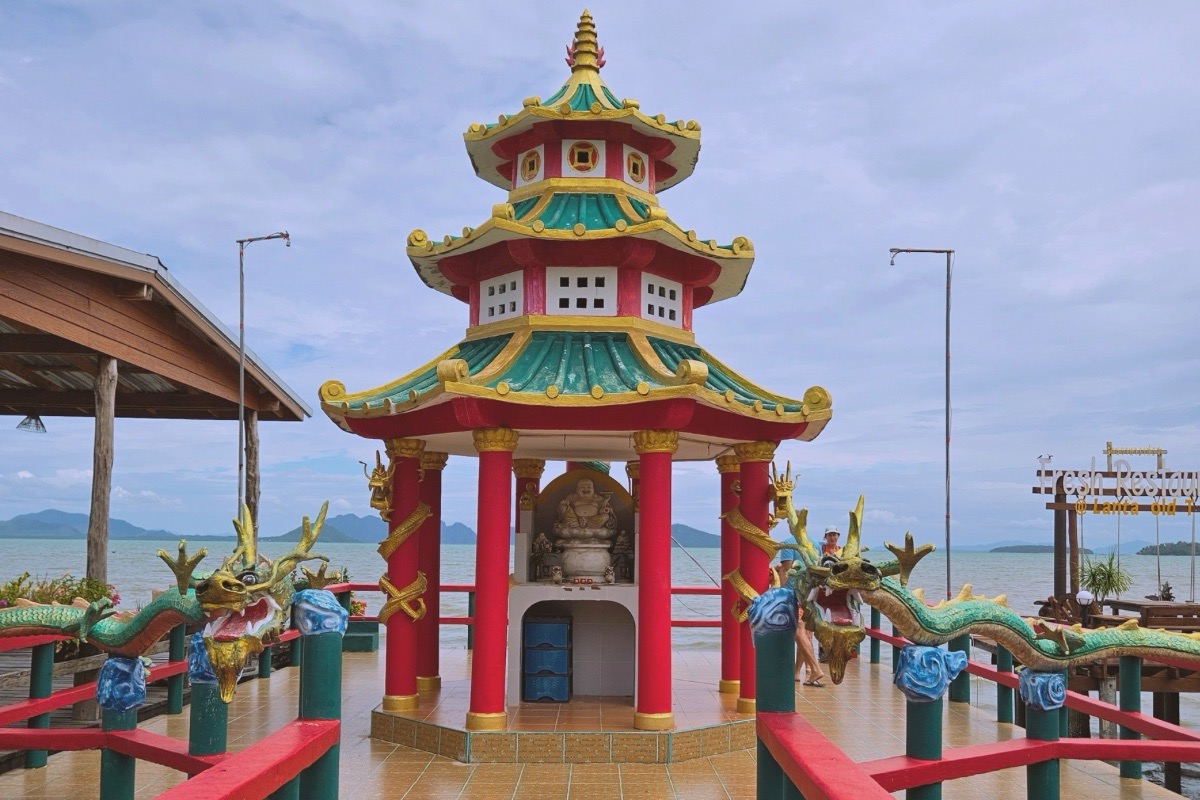 Colourful Chinese-style shrine overlooking the sea in Koh Lanta Old Town