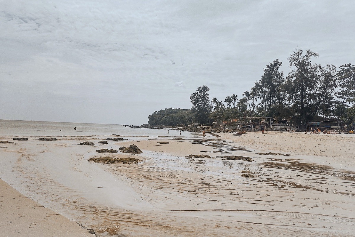 Koh lanta sandy beach and water